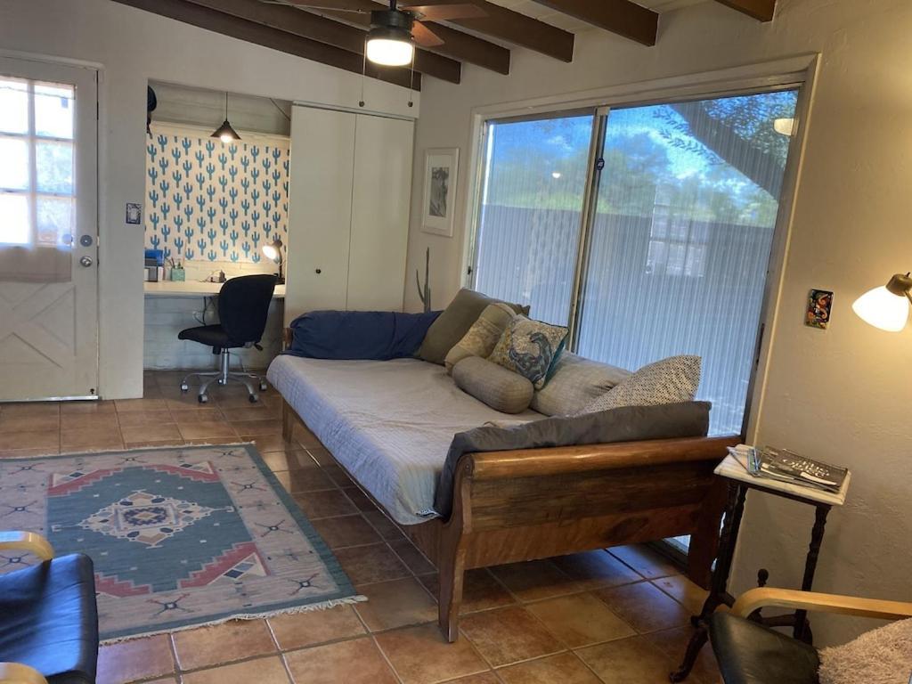 Casa Azul - Cute Centrally Located Adobe With Large Fenced Outdoor Living For Pets And Adults, Non-Smoking Tucson Luaran gambar